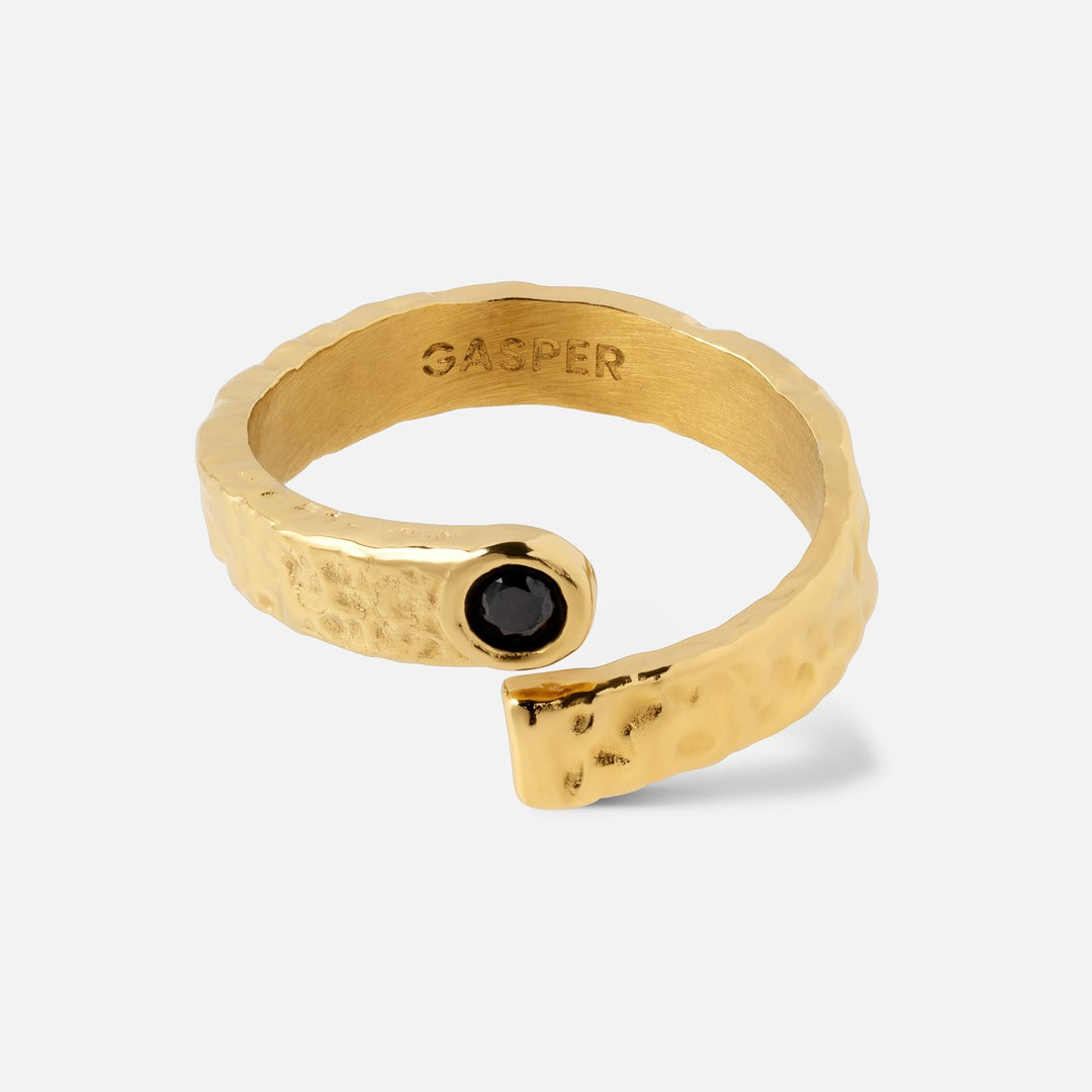 Channel Ring in Gold