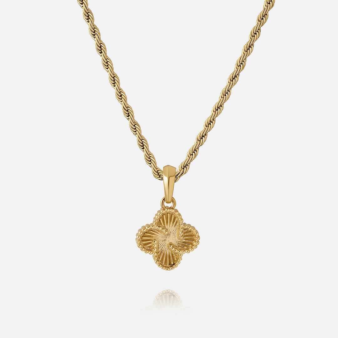 Heritage Clover Pendant - Rays