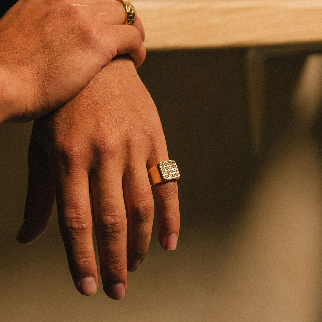 Iced Signet Ring | Premium Ring | GASPER.CO